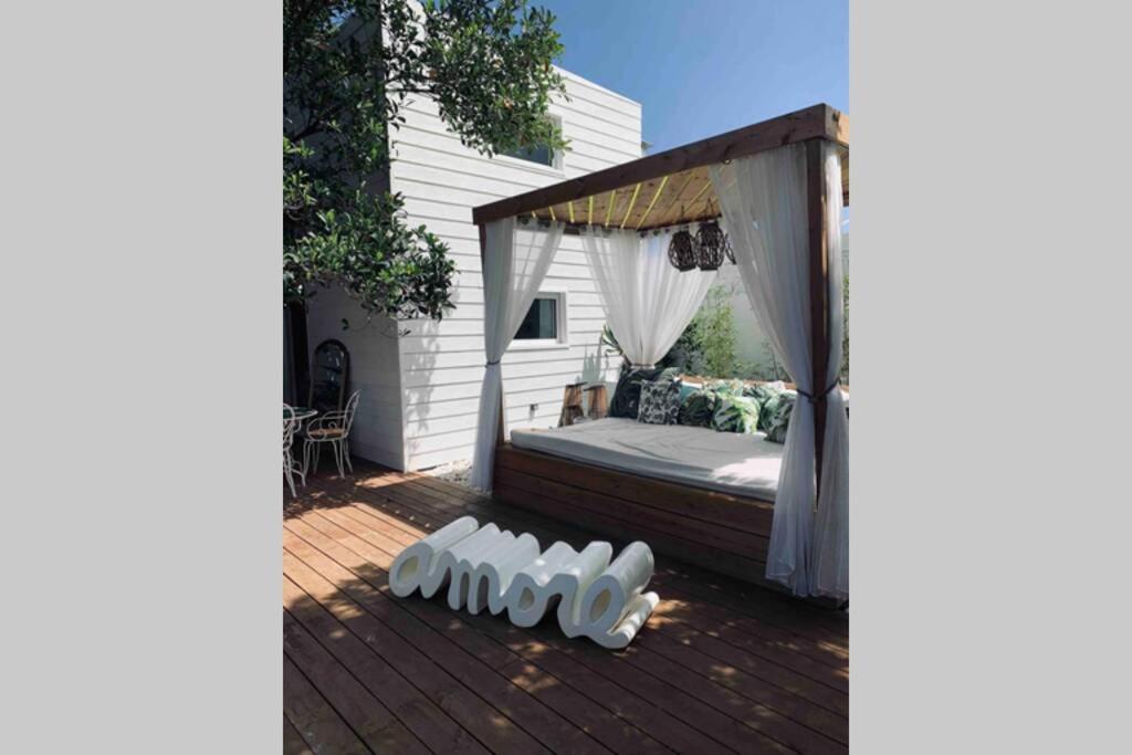 La Caze Amoremieve Pour Un Sejour Cozy A St Pierre Saint Pierre Buitenkant foto